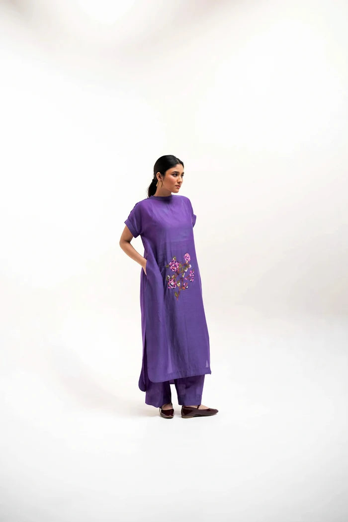 Avaia Hand-Embroidered Set Bloome