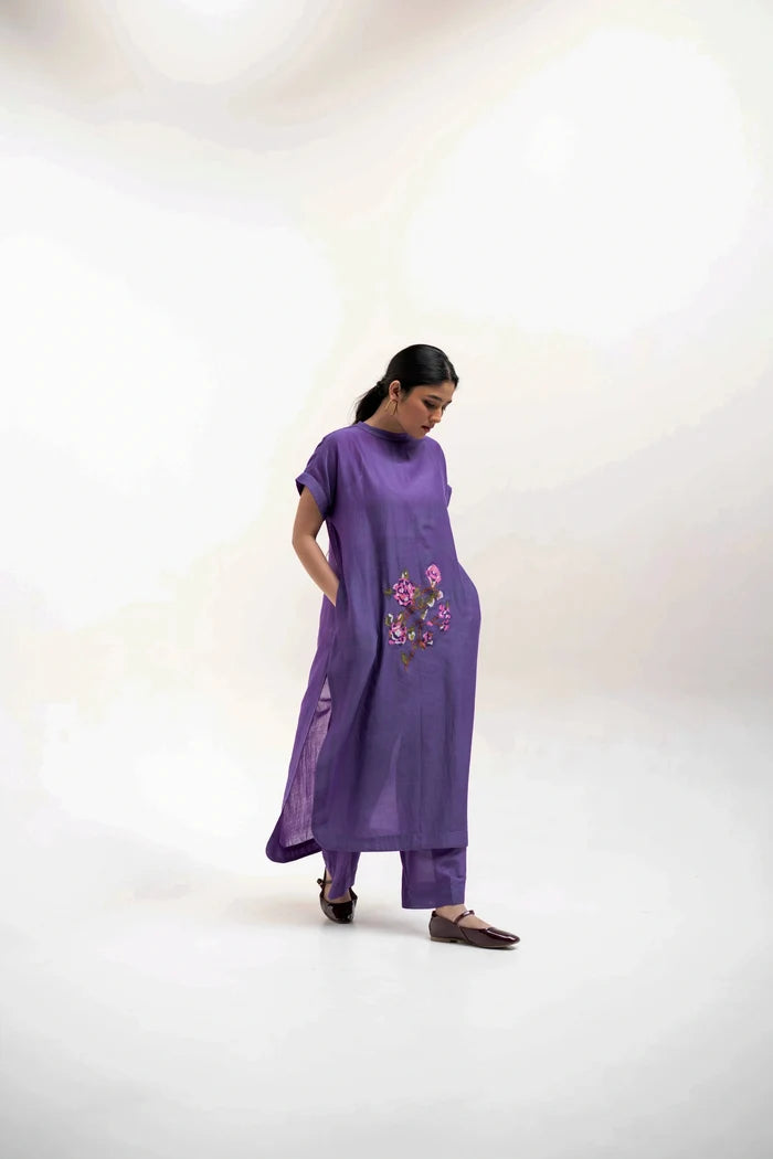 Avaia Hand-Embroidered Set Bloome