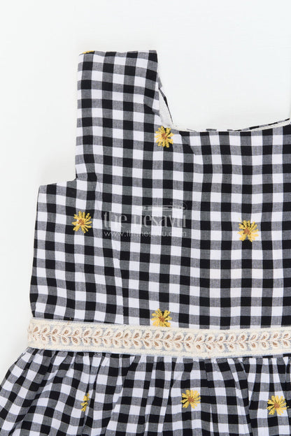 The Nesavu Girls Cotton Frock Baby Girl Cotton Frock for Casual Outings and Daycare Wear Nesavu Nesavu baby girl cotton frock with daisy embroidery and checks for casual wear