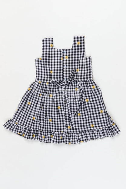 The Nesavu Girls Cotton Frock Baby Girl Cotton Frock for Casual Outings and Daycare Wear Nesavu Nesavu baby girl cotton frock with daisy embroidery and checks for casual wear