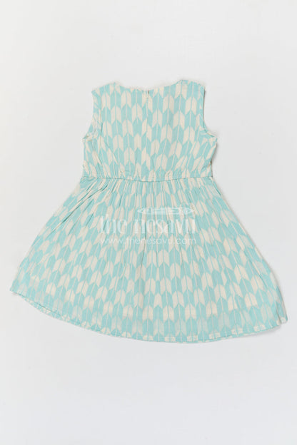 The Nesavu Girls Cotton Frock Baby Girl Cotton Frock for Outings and Casual Celebrations Nesavu Nesavu baby girl cotton frock with thread embroidery and layered design for outings and casual wear