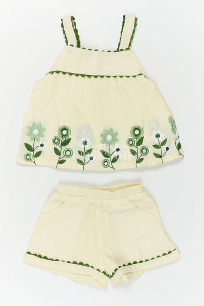 Baby Girl Muslin Outfit Set for Warm Weather and Daily Comfort