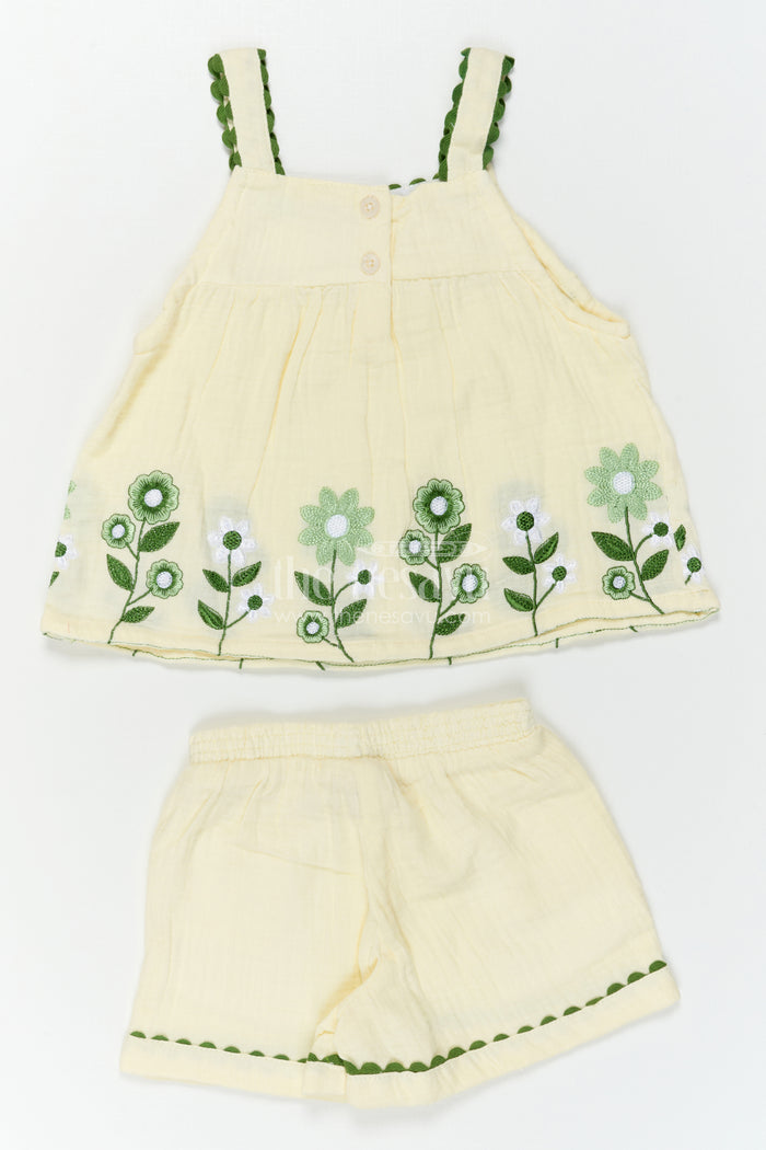 Baby Girl Muslin Outfit Set for Warm Weather and Daily Comfort