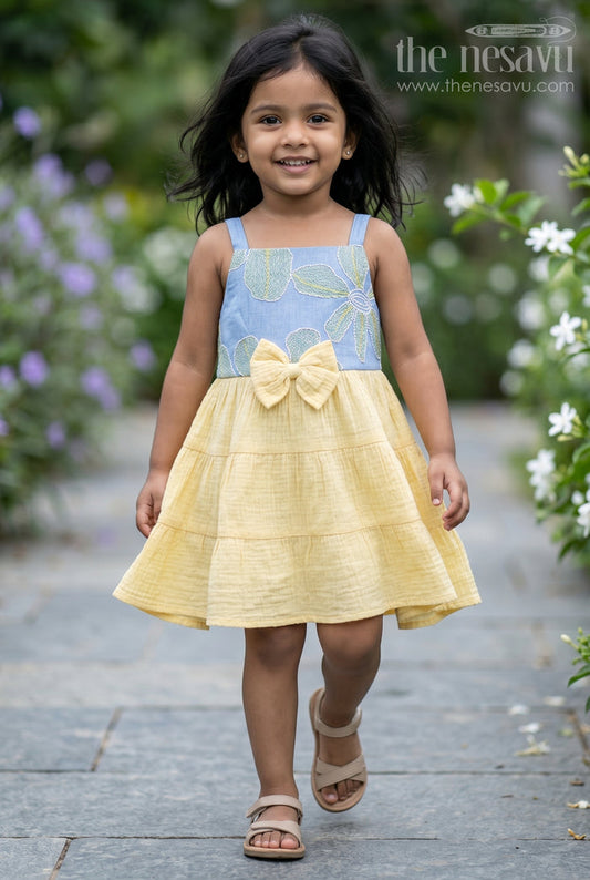 The Nesavu Girls Cotton Frock Baby Girl Sleeveless Frock for Summer Outings and Playdates Nesavu 16 (1Y) / Yellow / Cotton Blend GFC2269A-16 Nesavu Baby Girl Sleeveless Cotton Frock For Summer Outings And Playful Twirl Moments