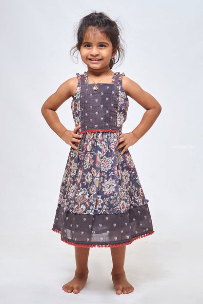 The Nesavu Girls Cotton Frock Blue Bloom: Floral Printed Pleated Blue Cotton Frock for Girls Nesavu 22 (4Y) / Blue / Cotton GFC1154A-22 Stylish & Comfy: Browse Our Range of Cotton Frocks for Baby Girls