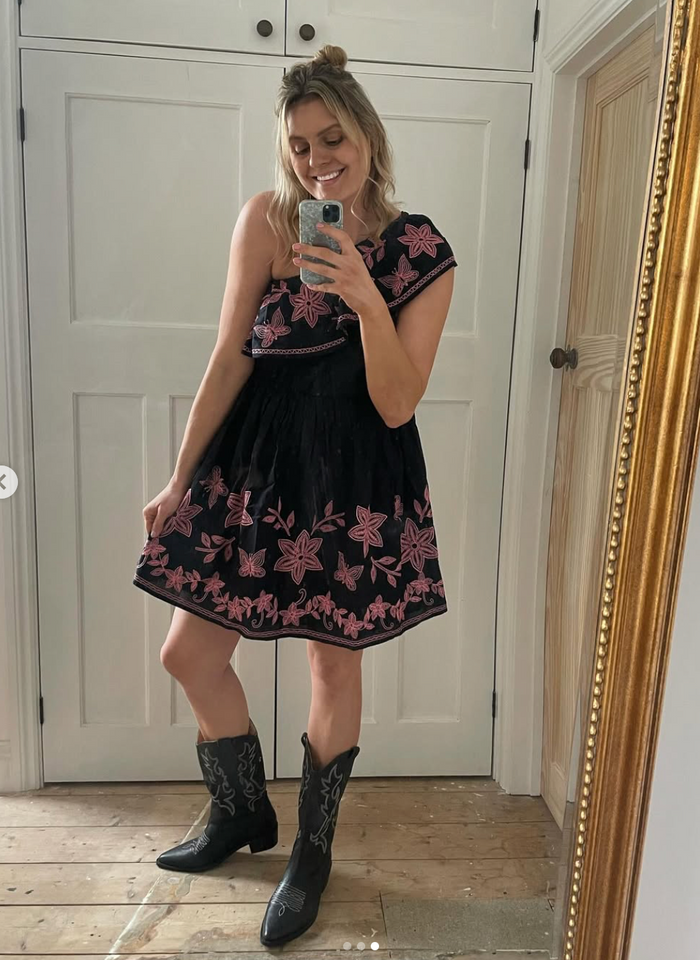 large size womens black cowboy western boot available in large sizes 46-46