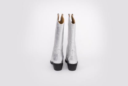 Back shot of womens cowboy western boot in large sizes 42 43 44 45 46