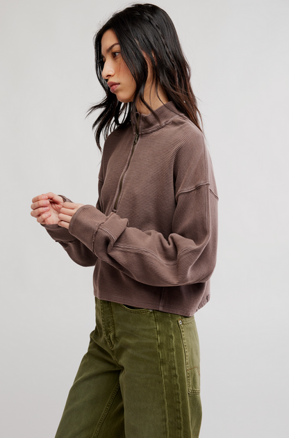 Celeste Quarter Zip in Mochachinno