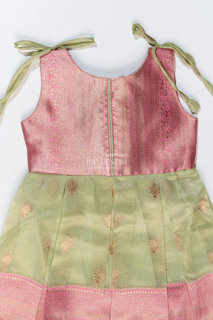 The Nesavu Silk Frock Charming Girls Simple Silk Frock in Gold Tissue Banarasi Jacquard with Dual-Tone Design Nesavu Nesavu Girls Simple Silk Frock Banarasi Jacquard Dual-Tone Elegance