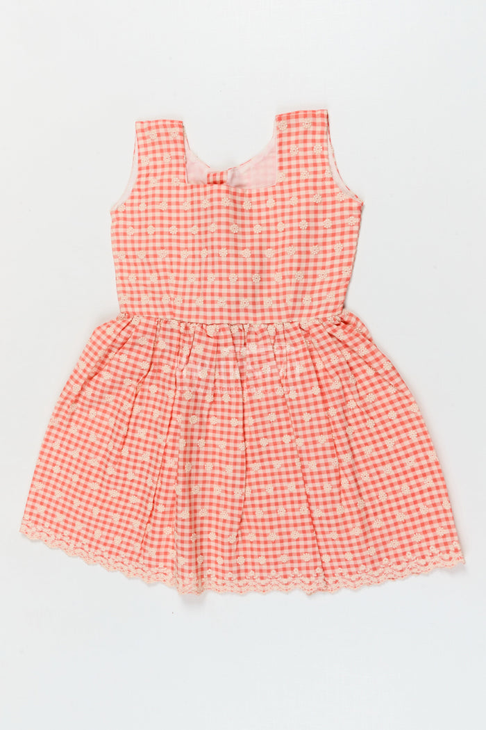 The Nesavu Girls Cotton Frock Checked Cotton Frock for Girls with Delicate Floral Embroidery and Lace Hem Nesavu 18 (2Y) / Peach / style 1 GFC2080BA-18 Nesavu cotton gingham frock for girls with chikankari embroidery and lace hemline