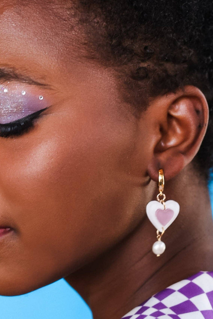 DCONSTRUCT Boucles d'Oreilles Cœur Pearl Drops - Lilas