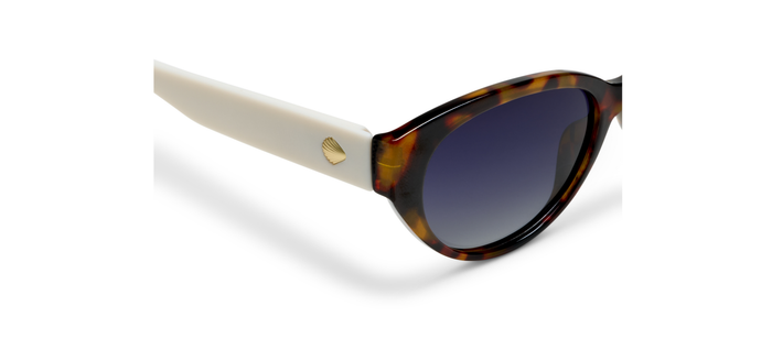 En Route: Tortoise/White Sunglasses