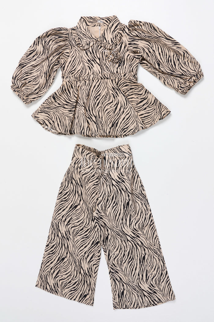The Nesavu Girls Co-Ord Sets Girls Animal Print Co-Ord Set for Festive Wear and Fashion Outings Nesavu 22 (4Y) / Black GPS908A-22 Nesavu girls animal print co-ord set balloon sleeves peplum top festive outings