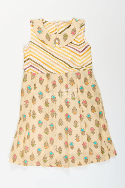 The Nesavu Girls Cotton Frock Girls cream frock with leaf block print and chevron stripes Nesavu 18 (2Y) / Beige GFC1955A-18 Nesavu girls cream cotton frock with leaf print and chevron stripe bodice