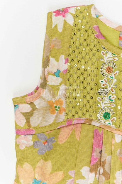 The Nesavu Girls Cotton Frock Girls Frock for Festive Gatherings and Traditional Day Outings Nesavu Nesavu Girls Cotton Frock For Festive Gatherings And Traditional Outings With Vibrant Digital Print Design