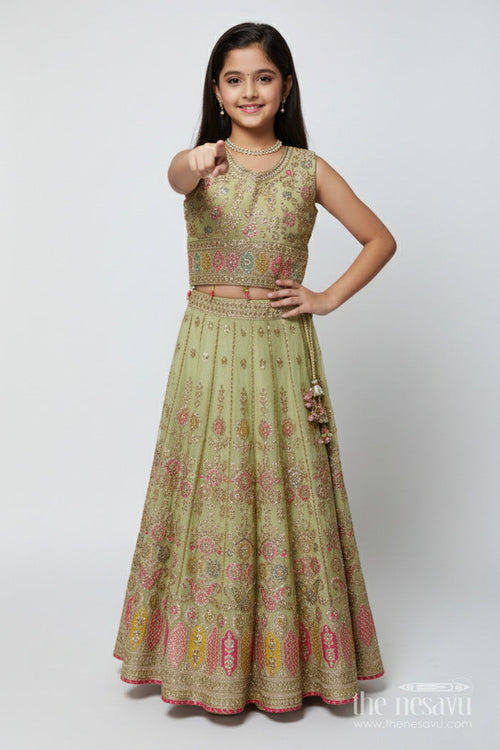 The Nesavu Girls Lehenga Choli Girls Lehenga Choli for Wedding and Festive Celebrations Nesavu 22 (4Y) / Green GL846A-22 Nesavu girls lehenga choli green silk designer embroidery weddings Diwali