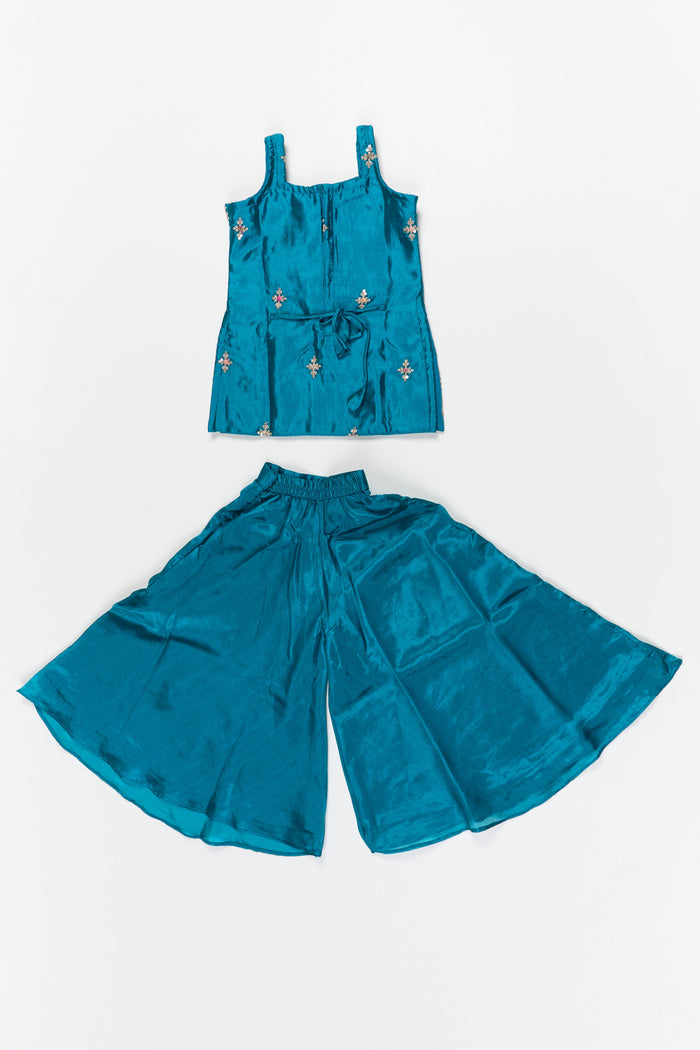The Nesavu Girls Sharara / Plazo Set Girls Plazo Set with Mirror Embroidery for Weddings and Cultural Functions Nesavu Nesavu girls plazo set with mirror embroidery and dupatta – ideal for weddings, cultural events, and festive celebrations