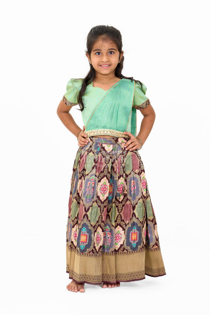 The Nesavu Girls Lehenga Choli Graceful Green and Gold Silk Lehenga Choli for Girls with Traditional Motifs Nesavu 16 (1Y) / Green GL553B-16 Green Gold Silk Lehenga Choli Girls Traditional Motifs | The Nesavu