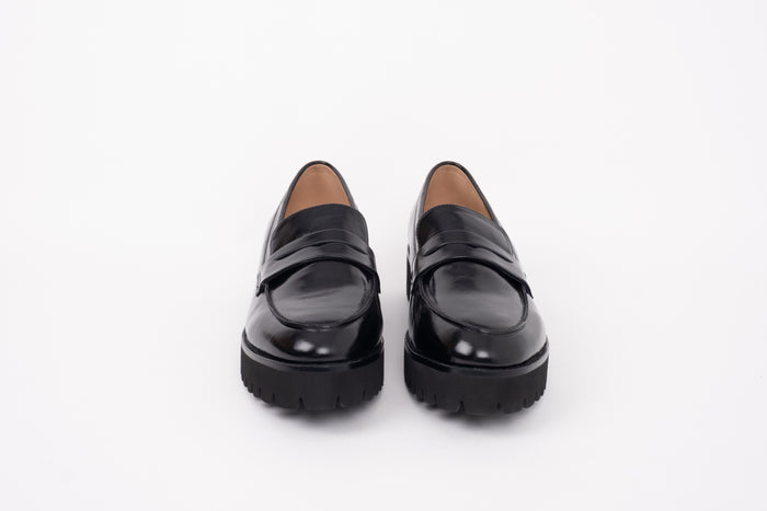 Large size black leather chunky loafer in uk sizes8-12 standard and wide fit