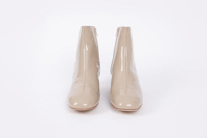 Front view of Taupe Izzy boots. Available in larger womens sizes 42-46. Standard and wide fit.