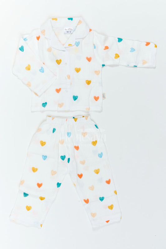 The Nesavu Night Dress Kids Muslin Night Suit for Bedtime Comfort and Relaxed Sleep Nesavu 18 (2Y) / off white / Muslin NS082A-18 Nesavu Kids Muslin Night Suit For Bedtime Sleepovers With Heart Print Shirt And Full Length Pajama