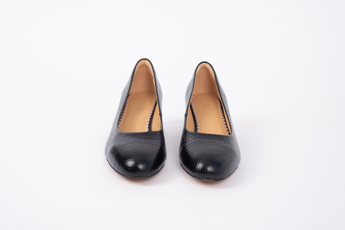 LILY COURT (BLACK CROC)