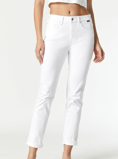 MAVI Jean Kathleen - Blanc, jean taille mi-haute et qui s'arrête aux chevilles. Vendu à Montréal.