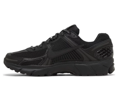 Men’s Nike Zoom Vomero 5 (Triple Black)