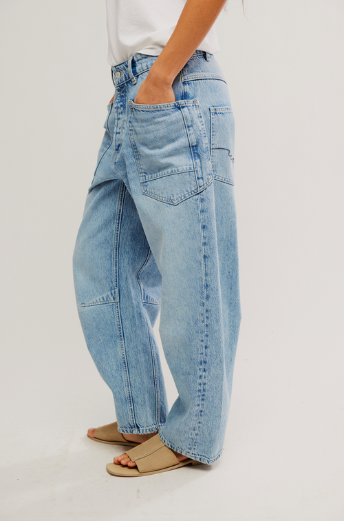 Minimalist Moxie Boyfriend Barrel Jean in County Fair