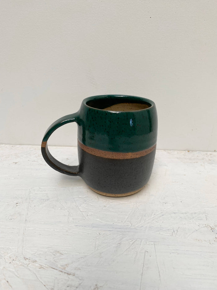 MUG: White / lime green