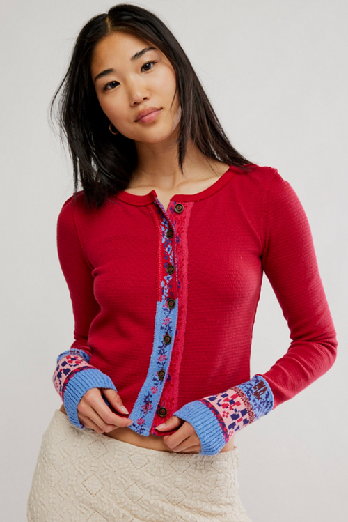 Noa Cardi in Crimson Combo