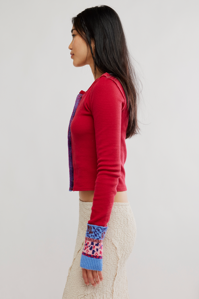 Noa Cardi in Crimson Combo