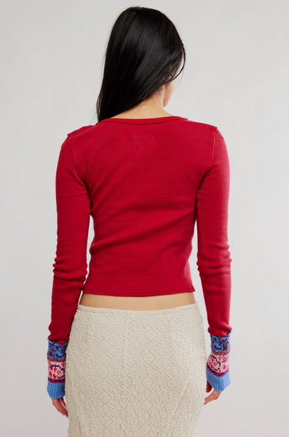 Noa Cardi in Crimson Combo