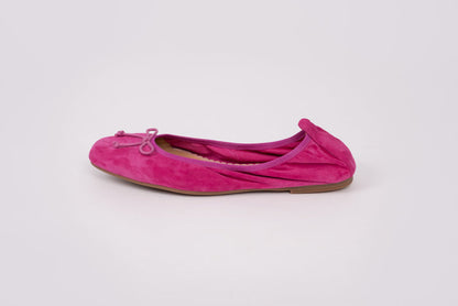 Side profile of Olivia Flat is Fuchsia pink. A womens shoe with comfort stretch-back in larger UK sizes 8-12