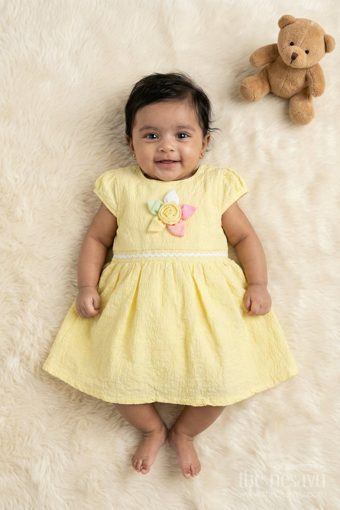 The Nesavu Girls Cotton Frock Seersucker Cotton Frock for Baby Girls’ Summer Days Nesavu 14 (6M) / Yellow / Cotton BFJ918A-14 Nesavu baby girl summer frock in seersucker cotton with floral applique and puff sleeves