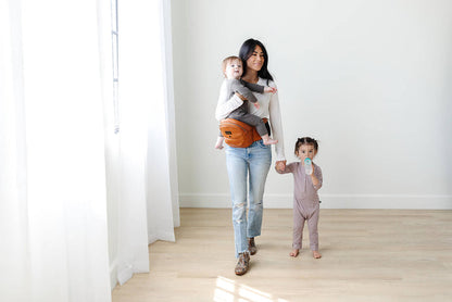 Tushbaby Carrier- Cognac