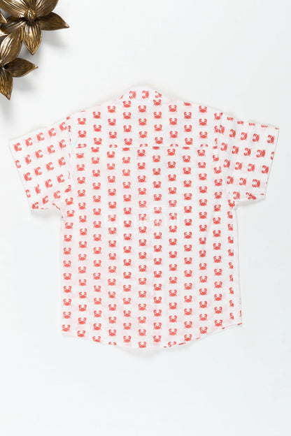 The Nesavu Boys Cotton Shirt White Printed Shirt for Boys in Cotton with Red Crab Motifs and Bold Sea-Inspired Digital Print Nesavu Nesavu White Printed Shirt Boys Cotton Red Crab Digital Print Sea-Themed Design